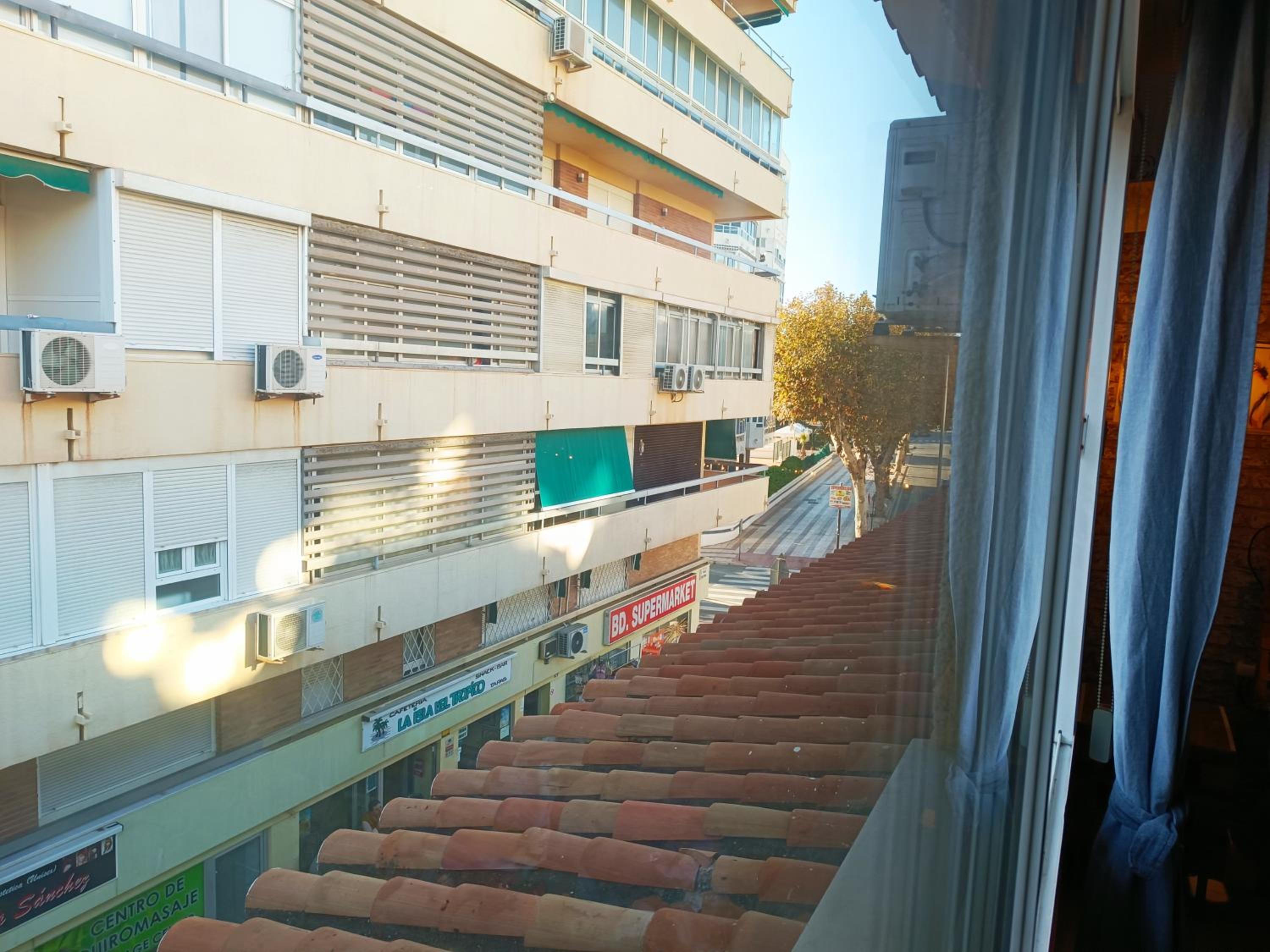 Torremolinos CARIHUELA RENOVADO - Wifi 365 Mbps - Fire Stick Amazon - Playa a 50 metros