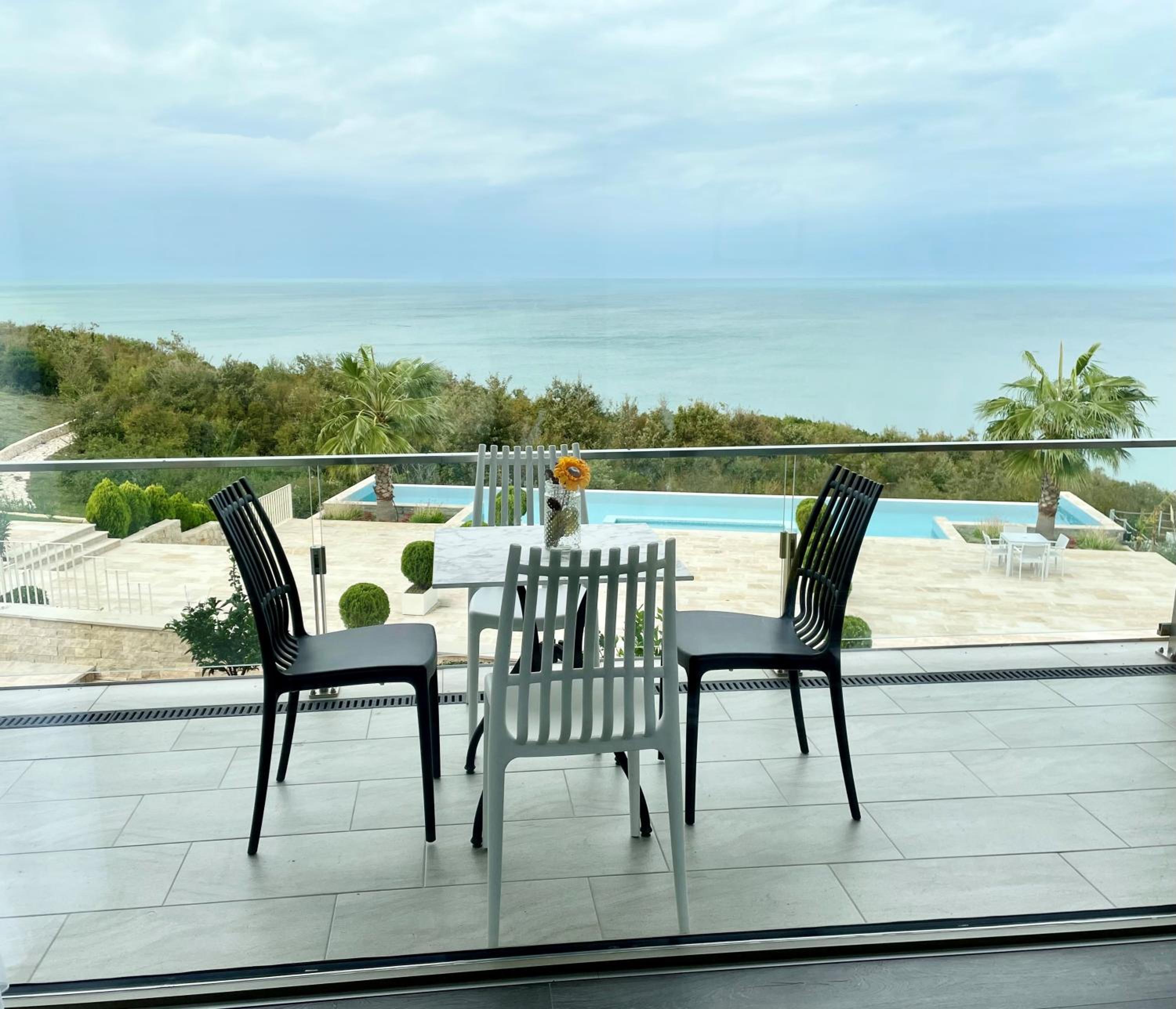 Duplex Seaview Condo