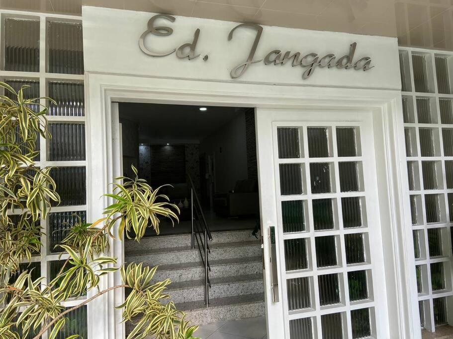 #70 m da praia/ garagem / wifi /melhor localização