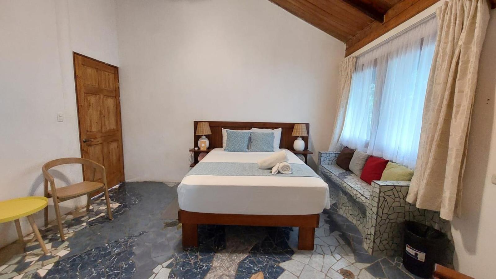 Hospedaje Casa THIREMA Tortuguero
