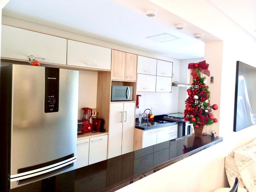 Lindo apartamento com varanda gourmet
