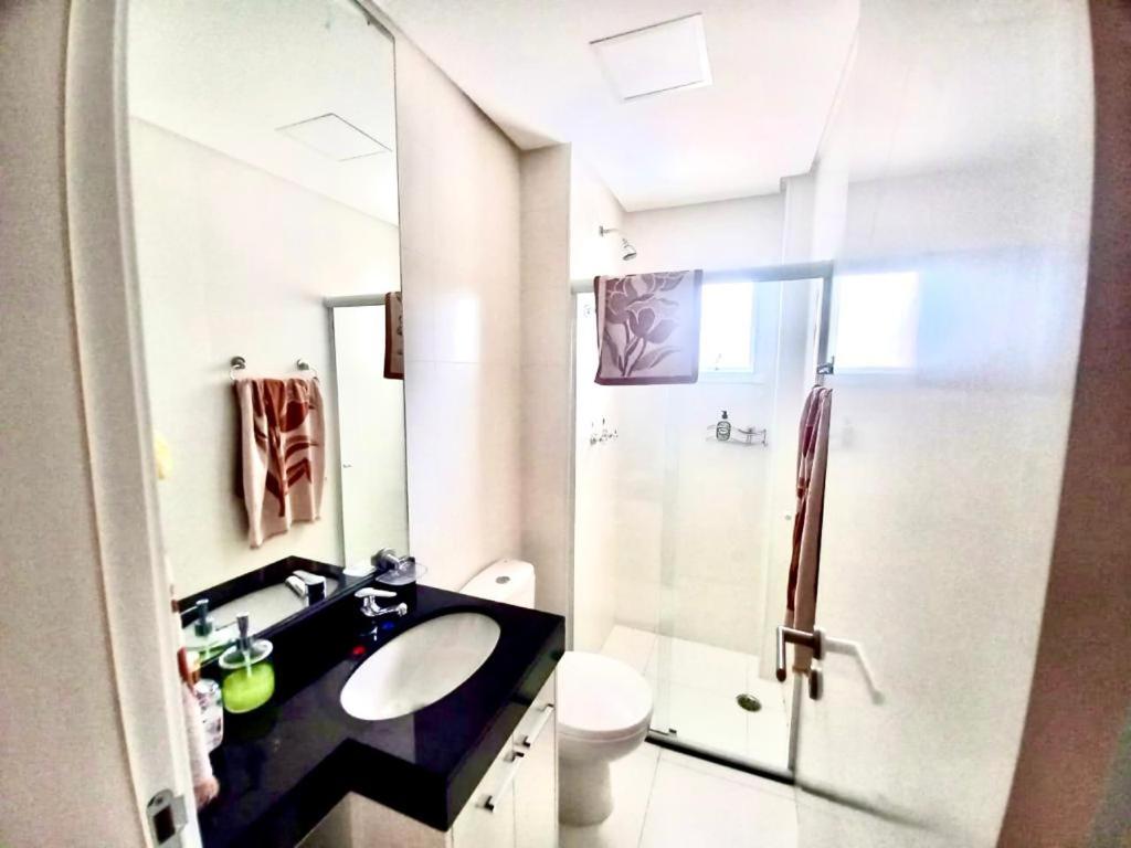 Lindo apartamento com varanda gourmet