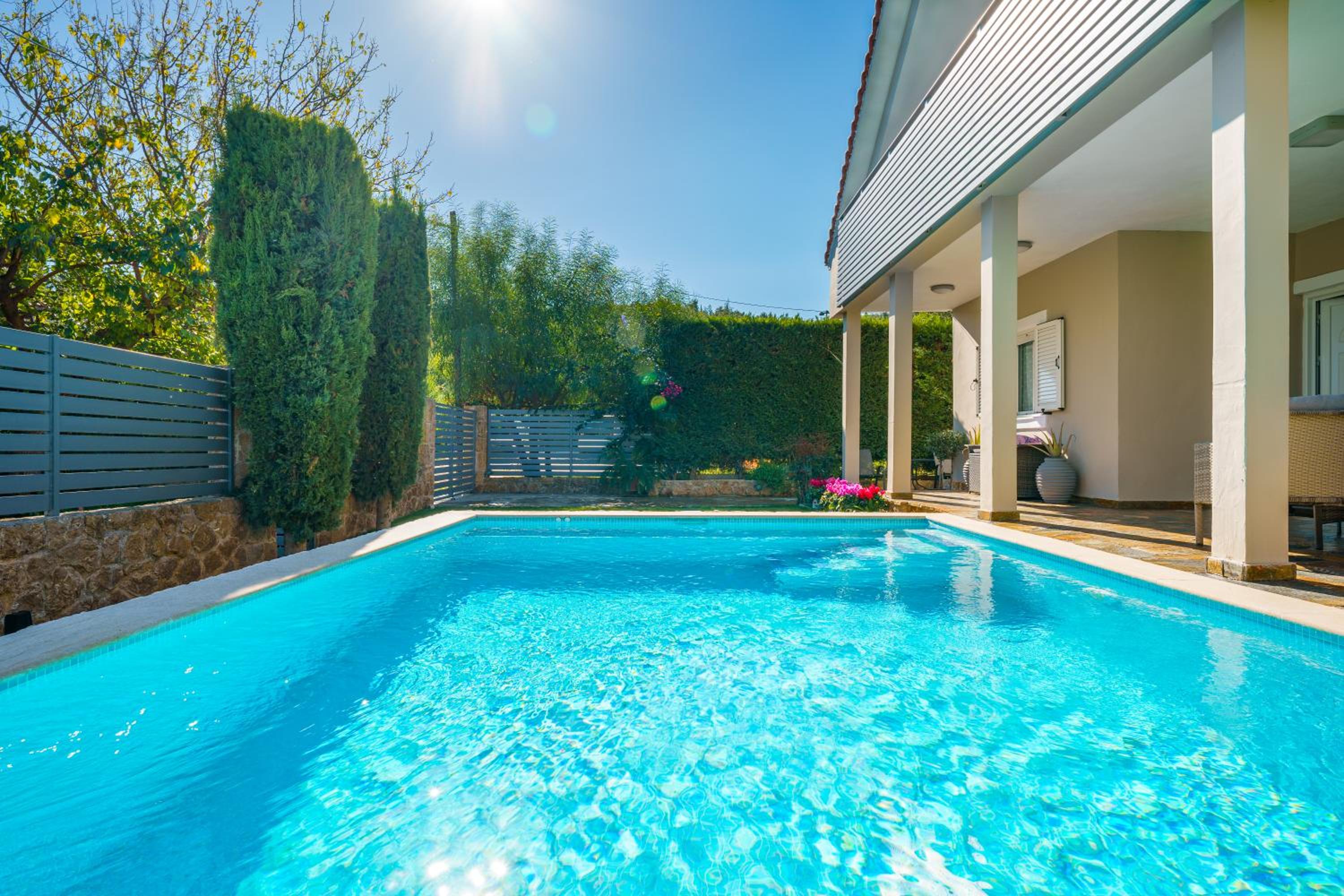 Athina Sea Villa Close To Athens view 2