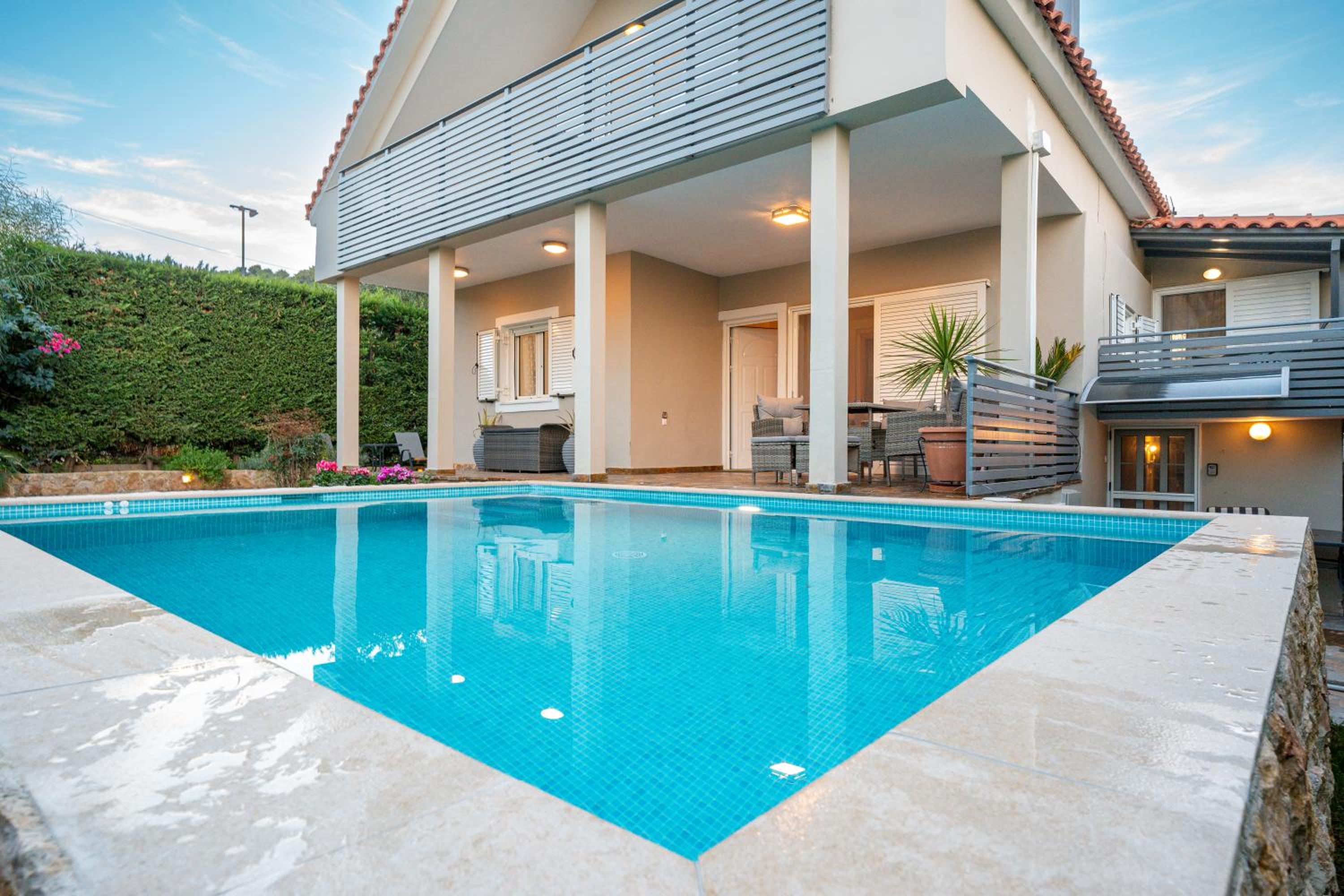 Athina Sea Villa Close To Athens view 4