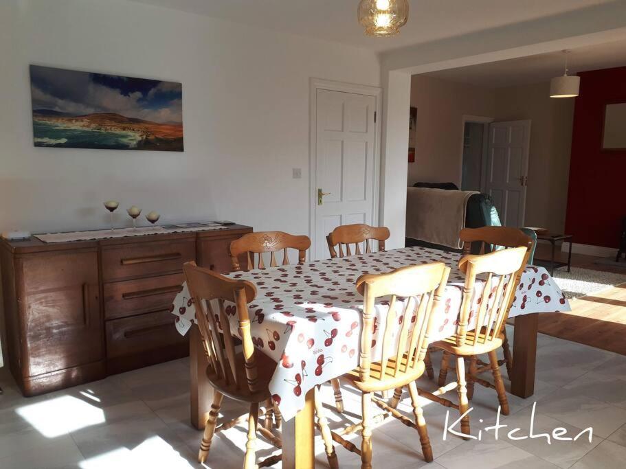 Family Home, 20 mins from Youghal Beach