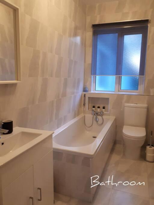 Family Home, 20 mins from Youghal Beach