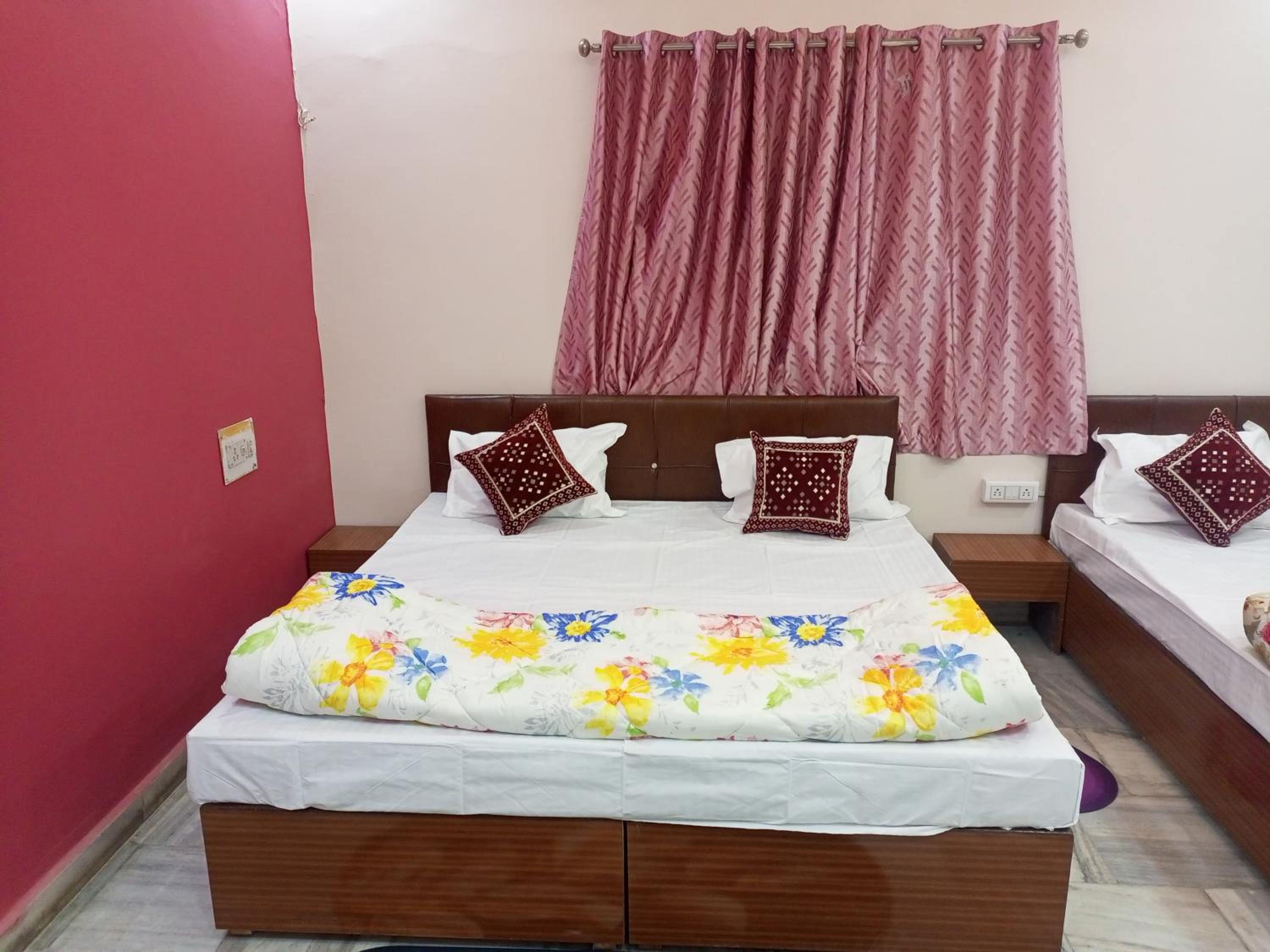 Aashirwad Home Stay Ujjain view 5