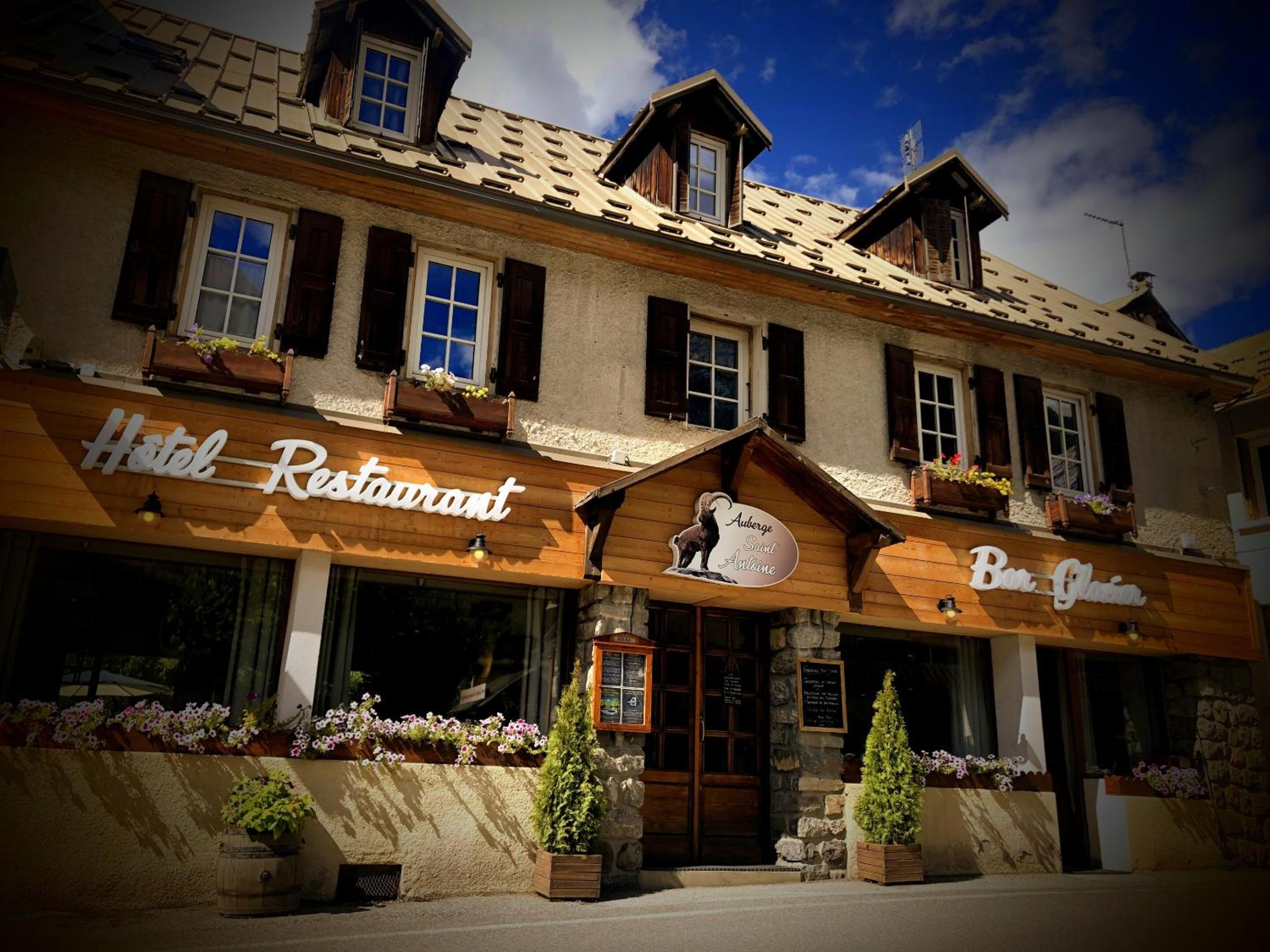 restaurant
