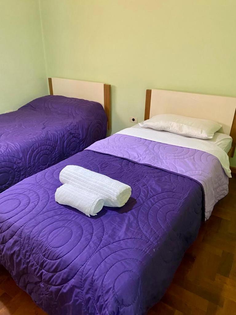 DEPARTAMENTO CÉNTRICO CON COCHERA