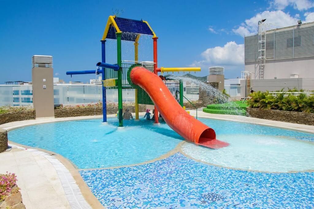 Exclusivo Apto en club con playa