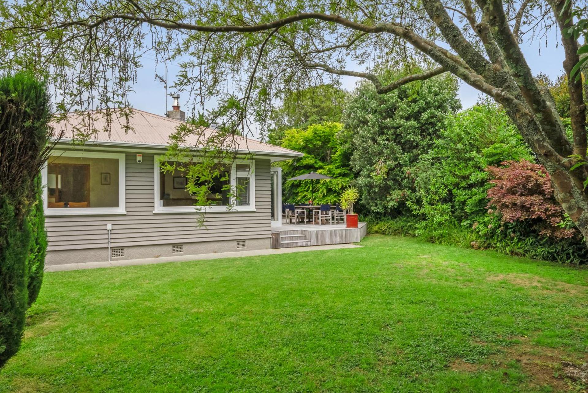 Kohekohe Garden Cottage - Waikanae Holiday Home view 2