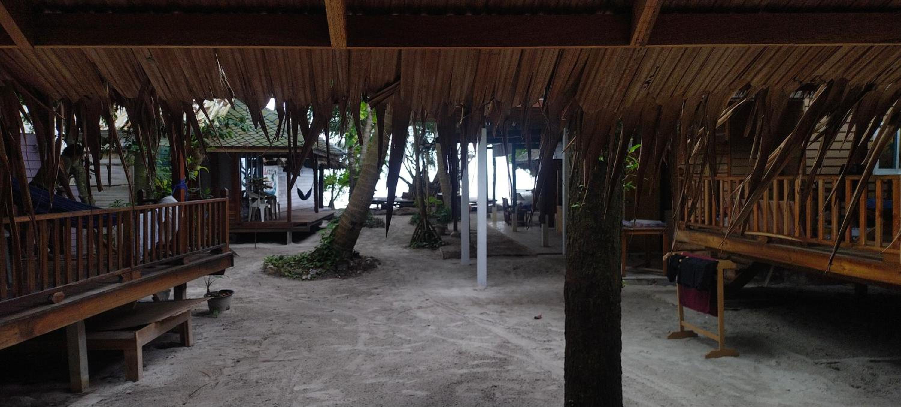 Lazy Hut
