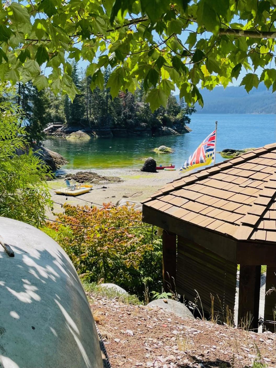 The Tuwanek Bed and Breakfast