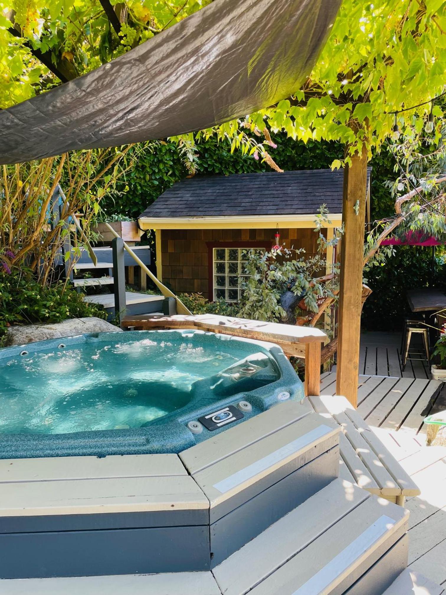 The Tuwanek Bed and Breakfast