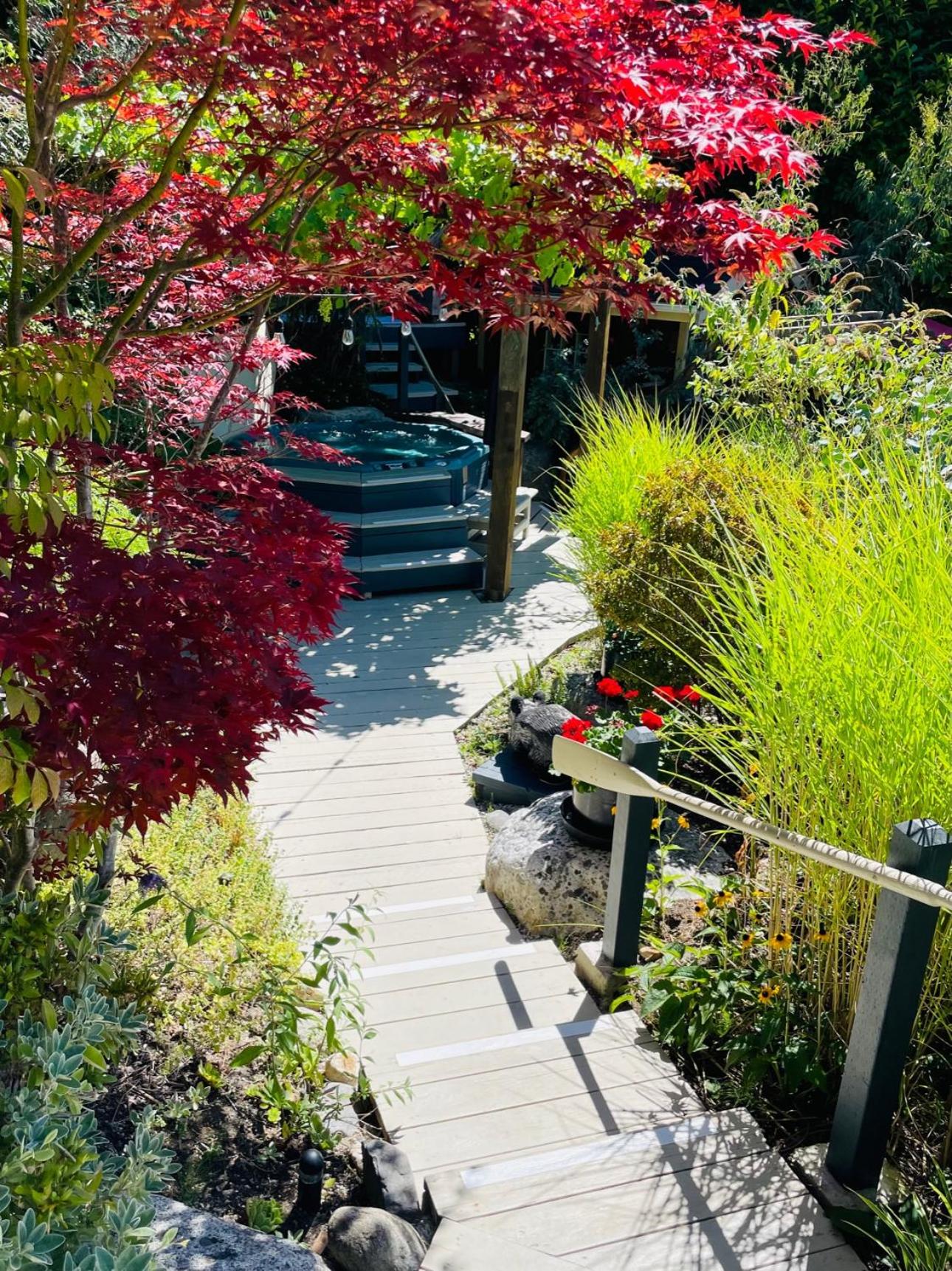 The Tuwanek Bed and Breakfast