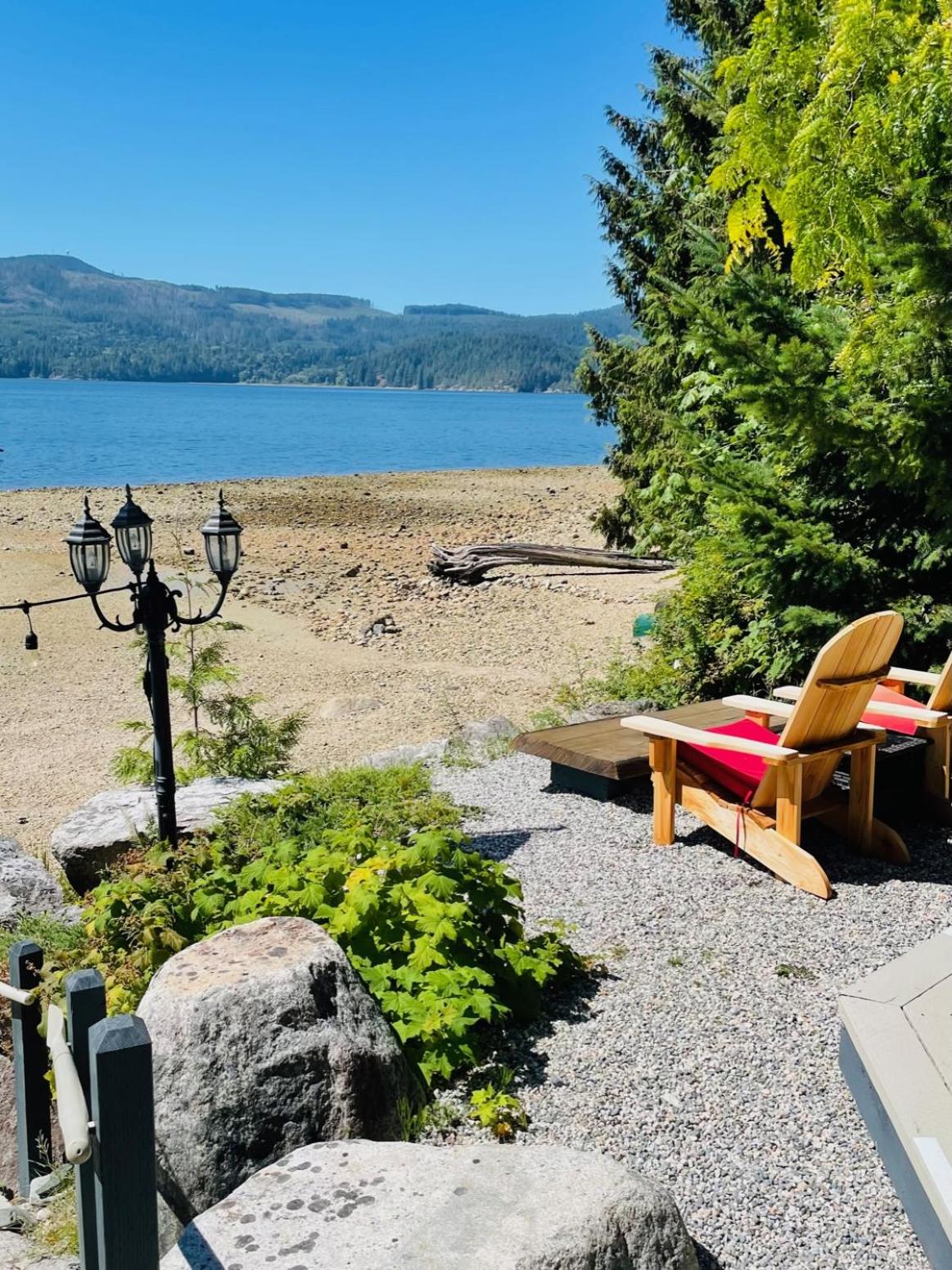 The Tuwanek Bed and Breakfast