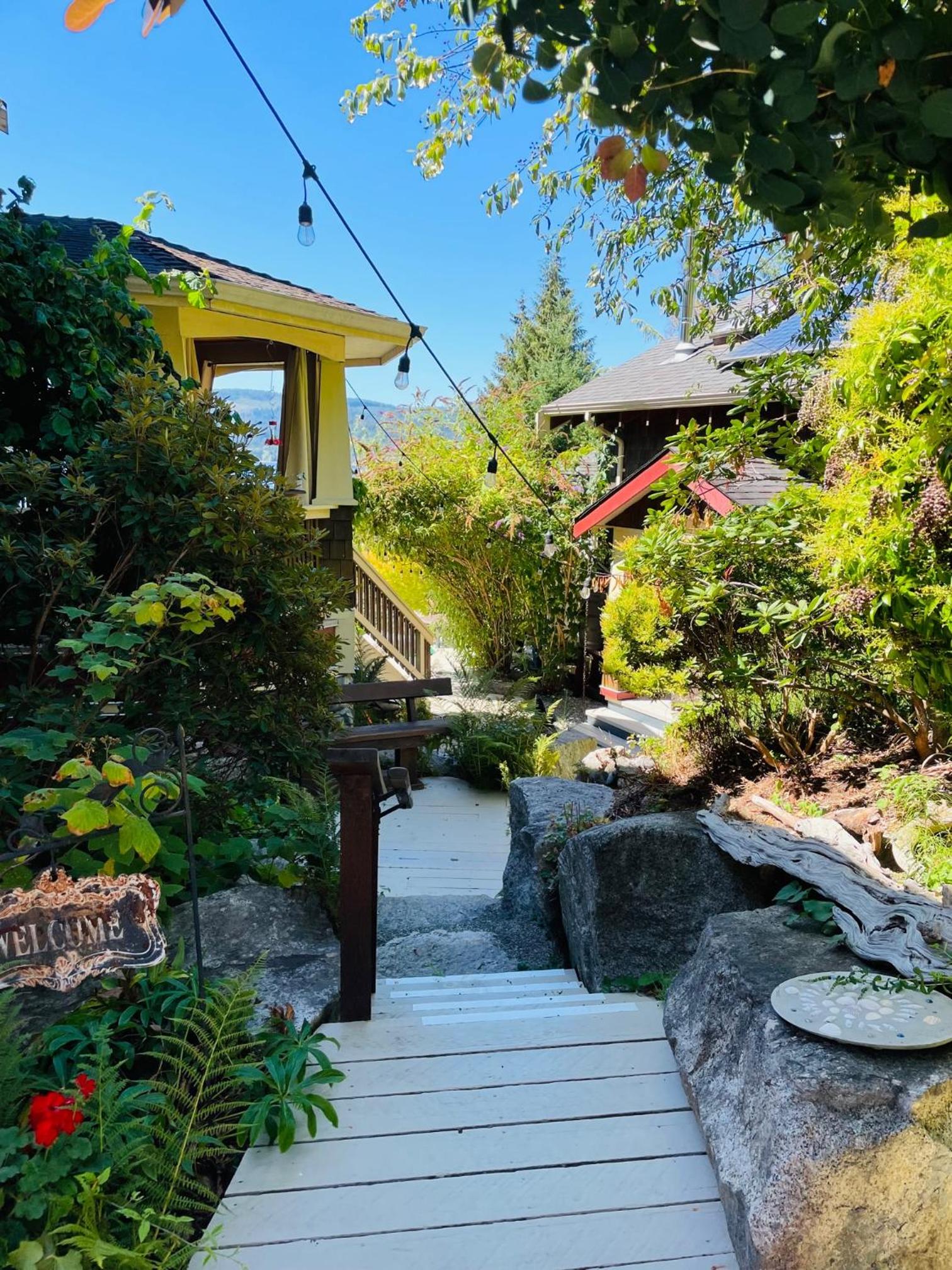The Tuwanek Bed and Breakfast