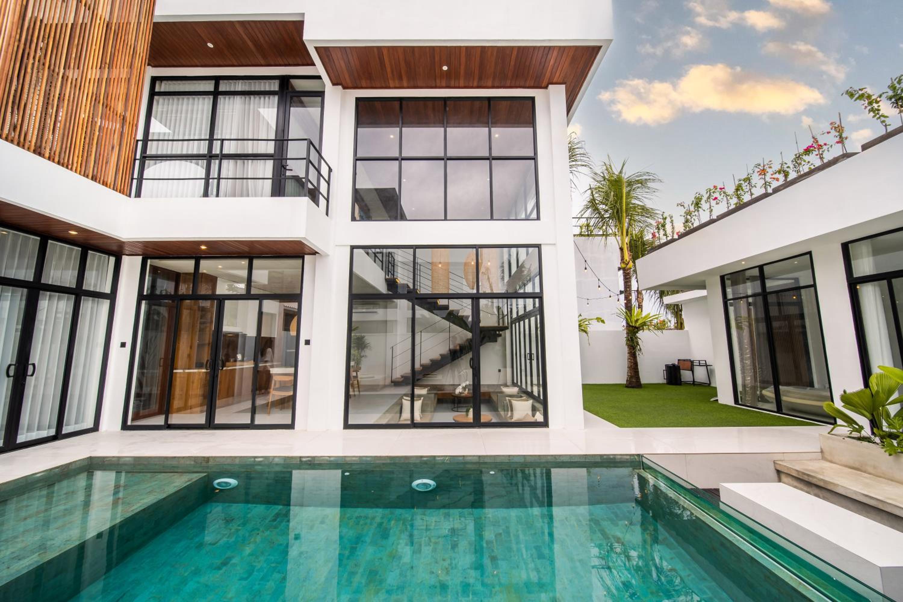 Woody Villa Pererenan