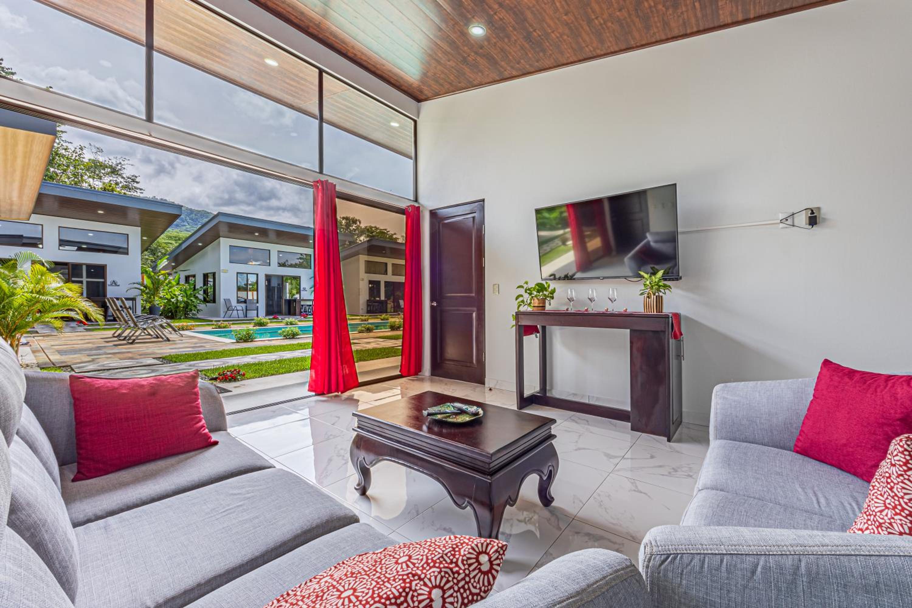 Shalom Chamo Villas