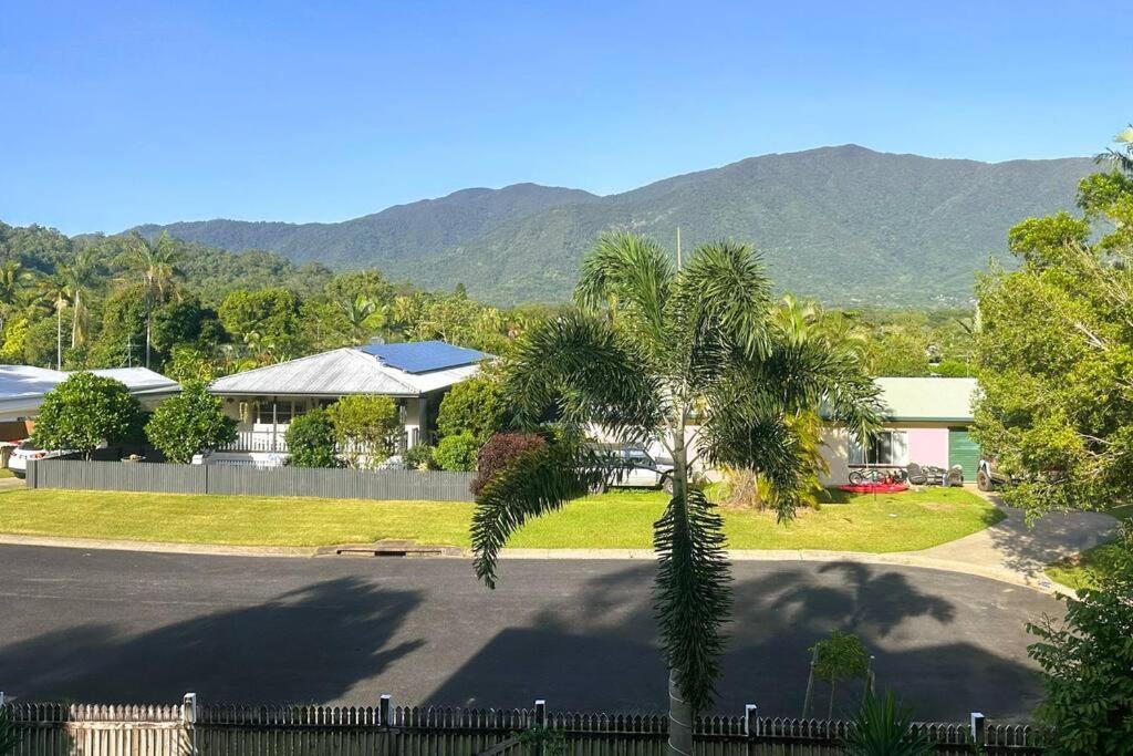 Kalani - The Heavens View House