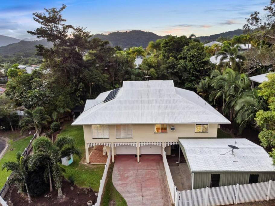 Kalani - The Heavens View House
