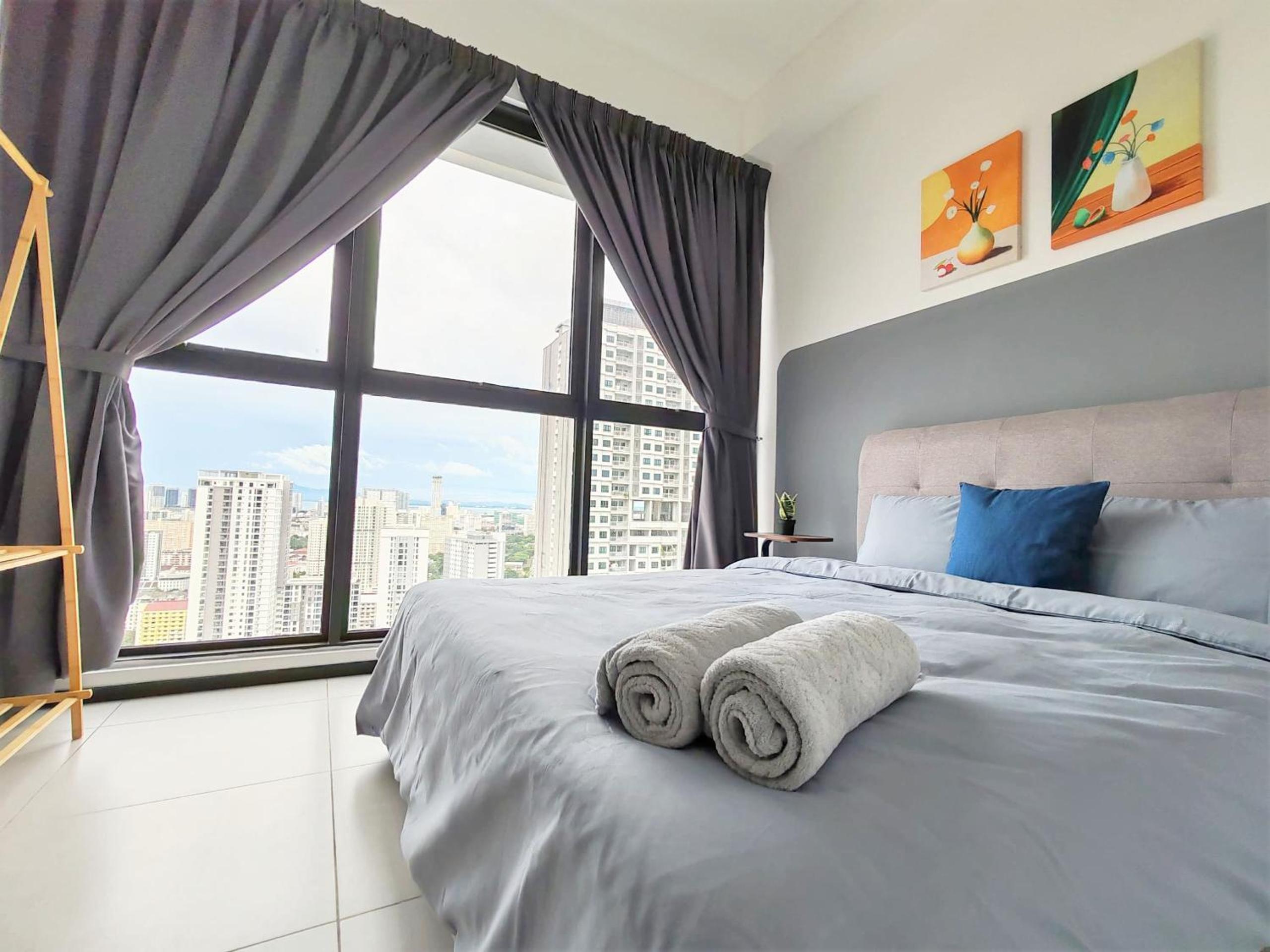 Modern Elegance Suite, 5 to 6 pax at Urban Suites Georgetown by SuperStay photo 8