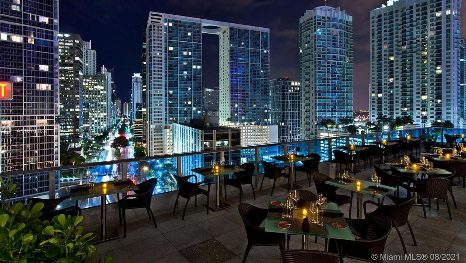 Downtown Miami Brickell Bay & Pool View 4 Bedrooms