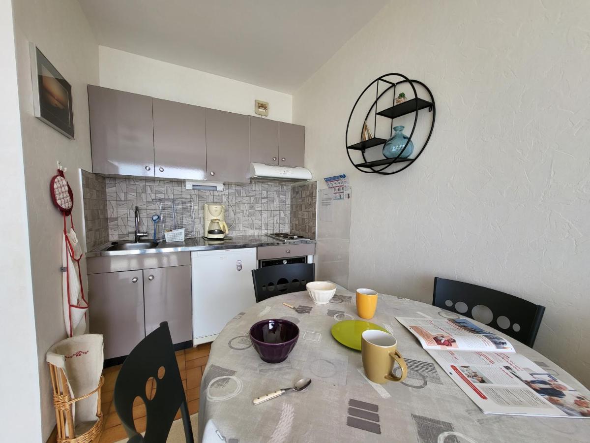 Appartement Les Sables-d'Olonne, 1 pièce, 4 personnes - FR-1-92-617 view 4