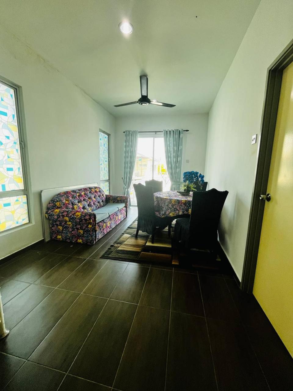 Retro Homestay