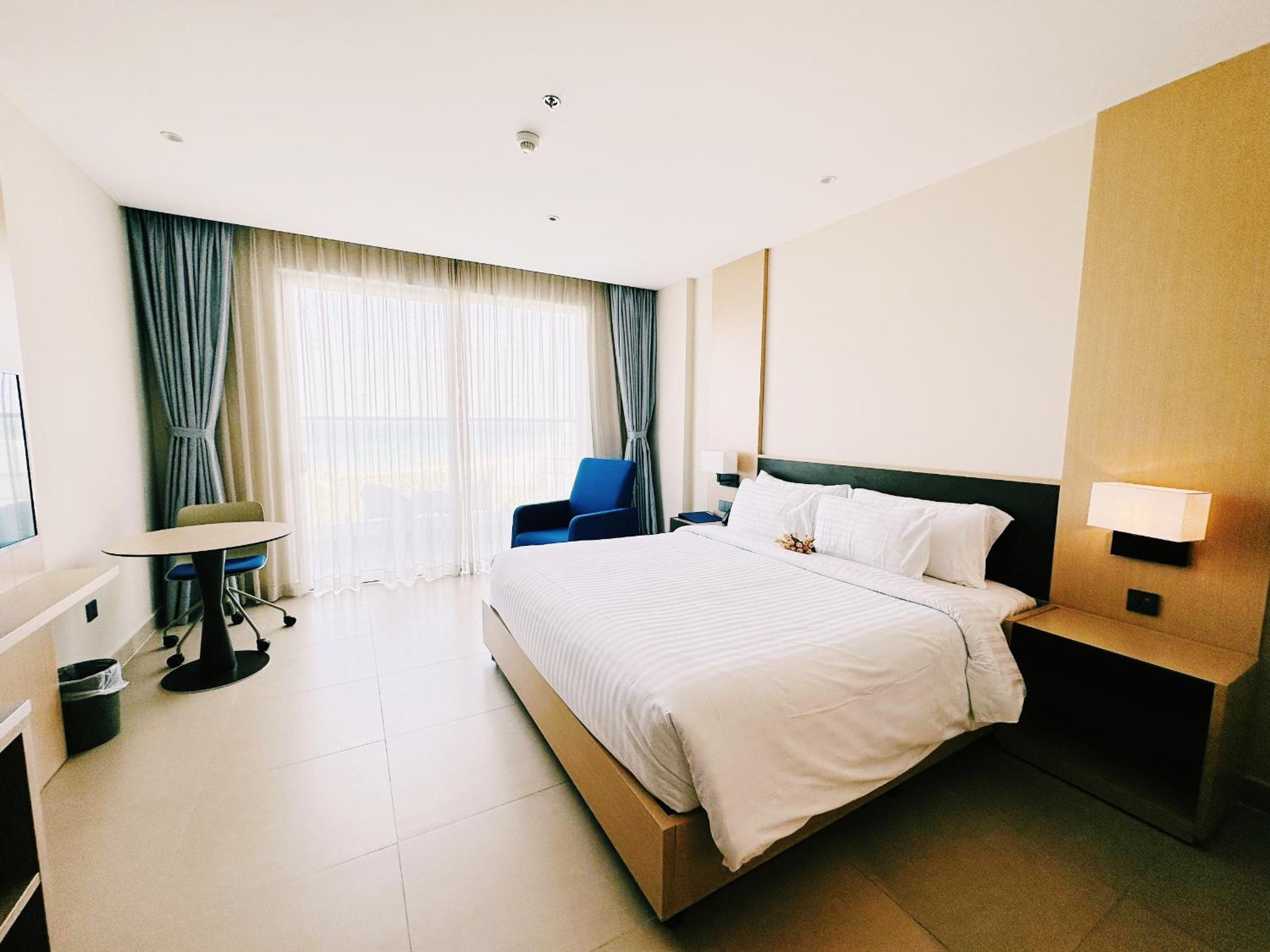 The Cam Ranh Oceanview Resort view 2