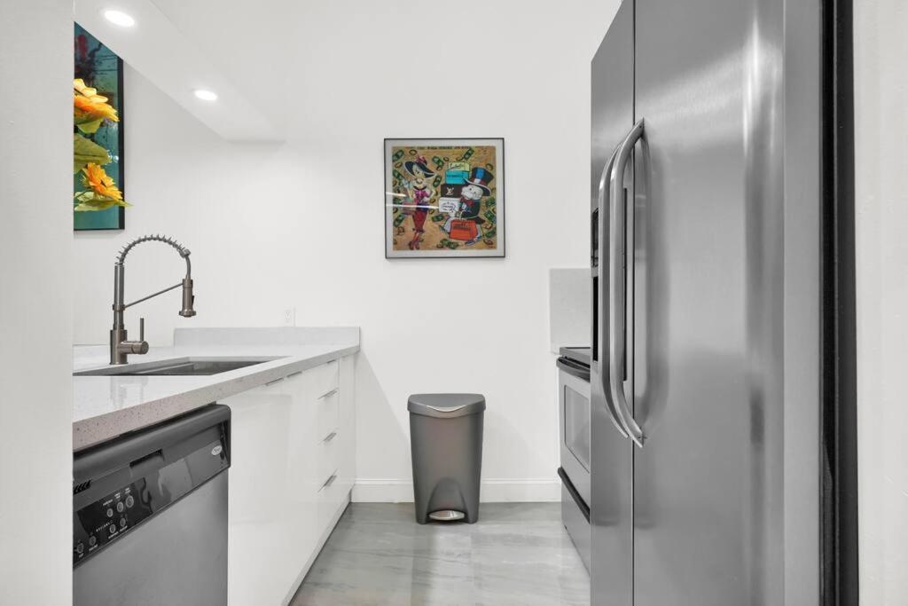 Miami Brickell 3 Bedrooms high ceiling loft