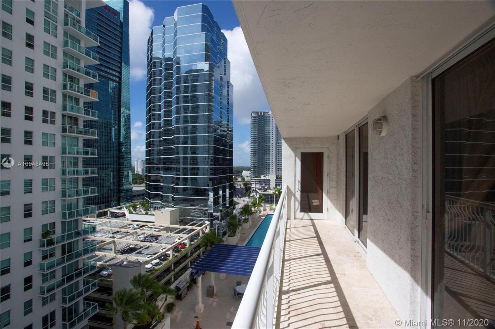 Miami Brickell 3 Bedrooms high ceiling loft