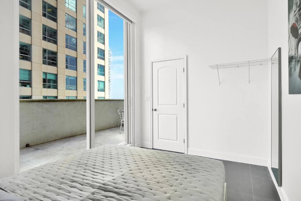 Miami Brickell 3 Bedrooms high ceiling loft