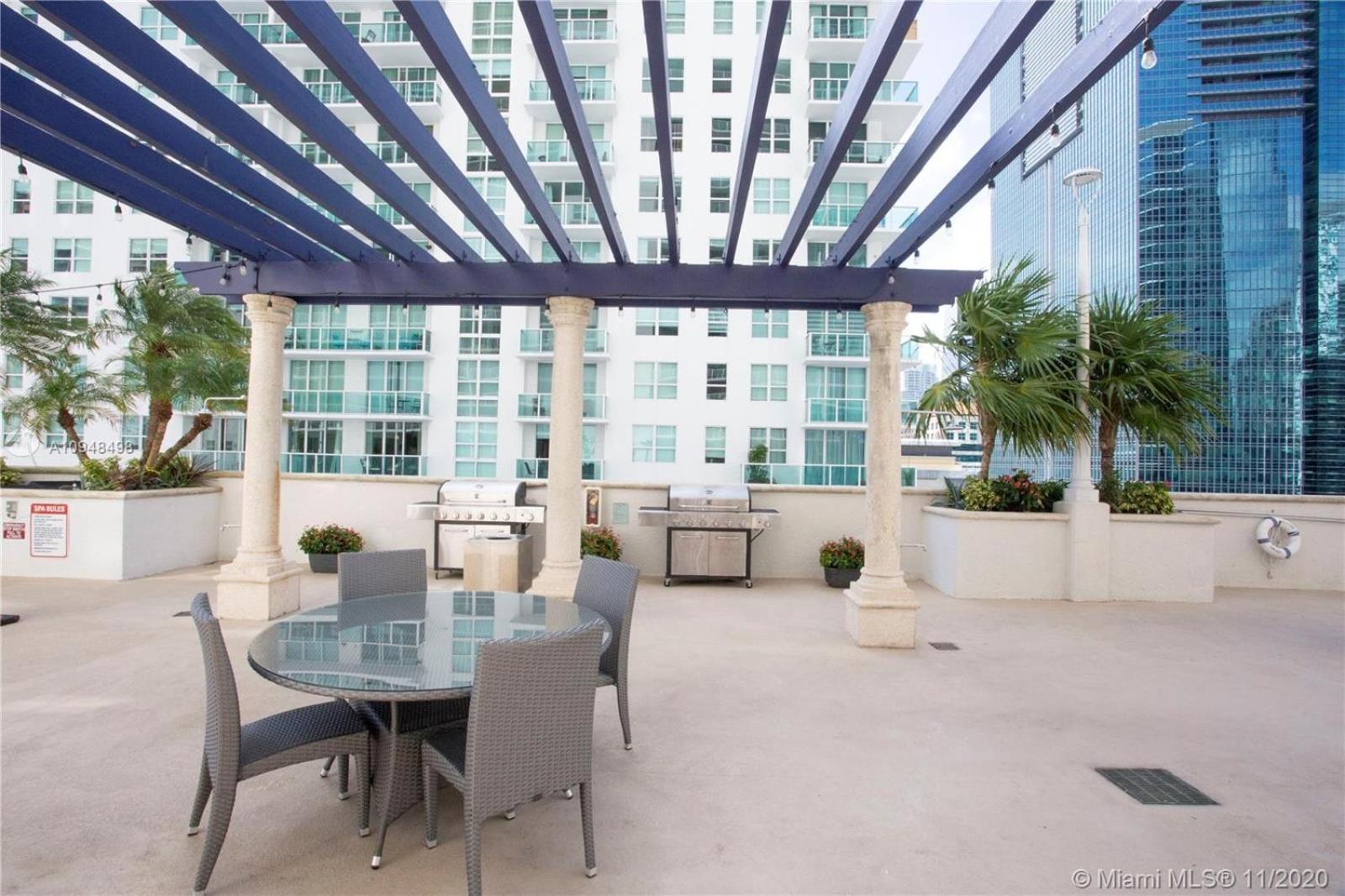 Miami Brickell 3 Bedrooms high ceiling loft