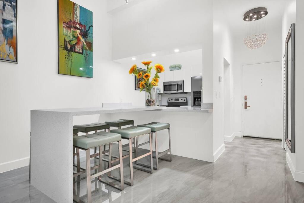 Miami Brickell 3 Bedrooms high ceiling loft