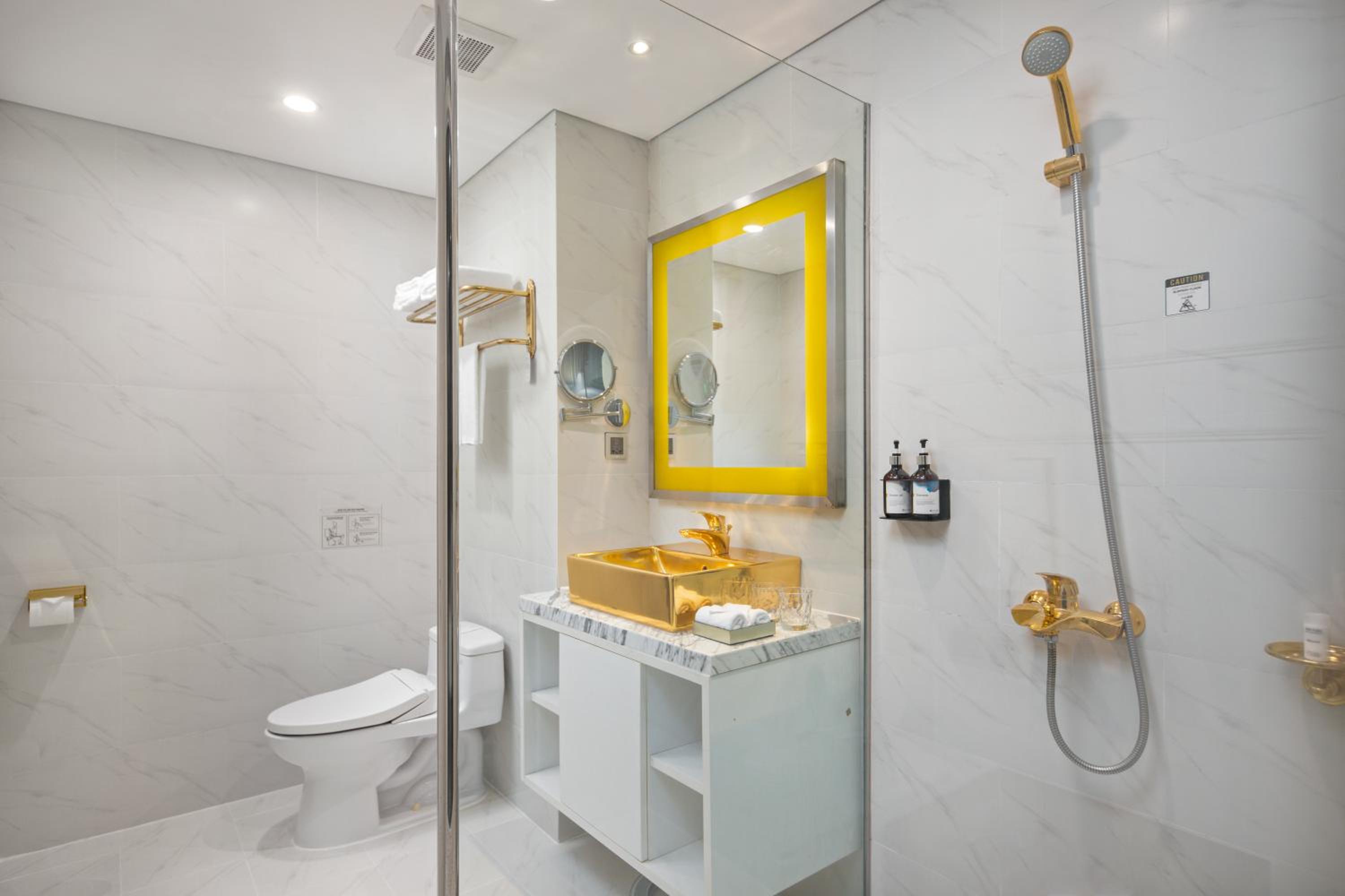 Wyndham Danang Golden Bay 211
