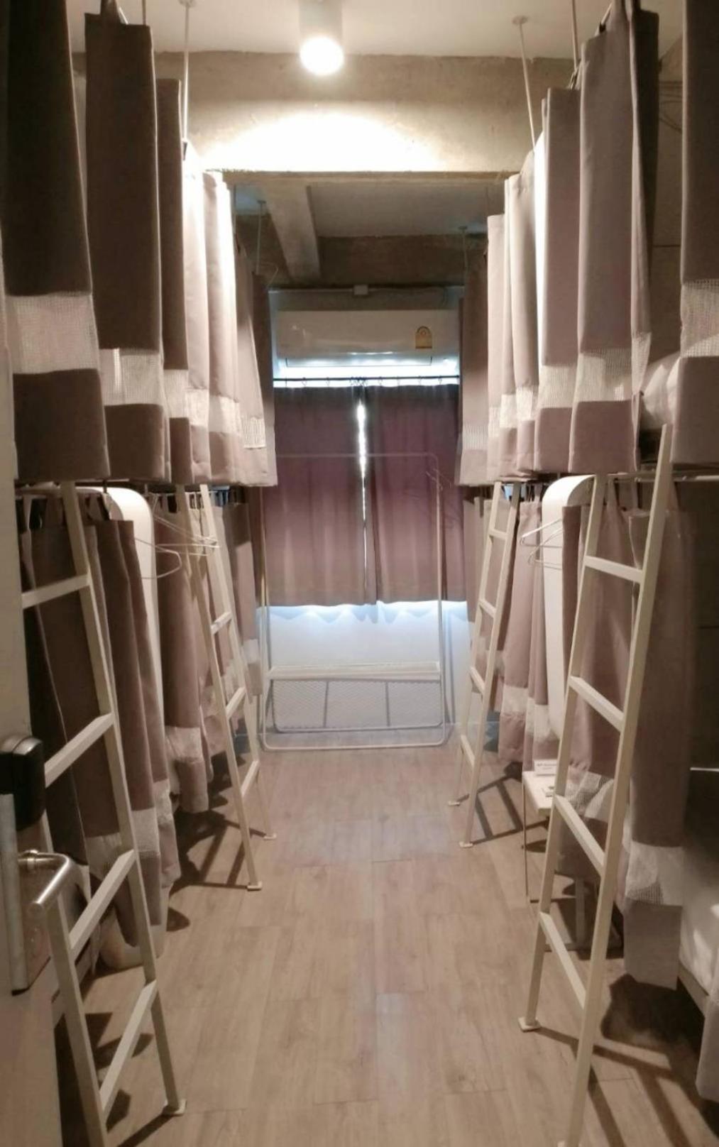 Bedspread Hostel