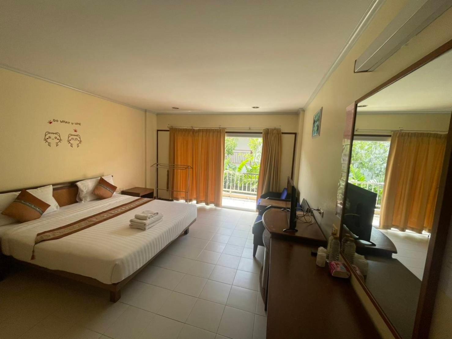 Kaibae Hut Resort