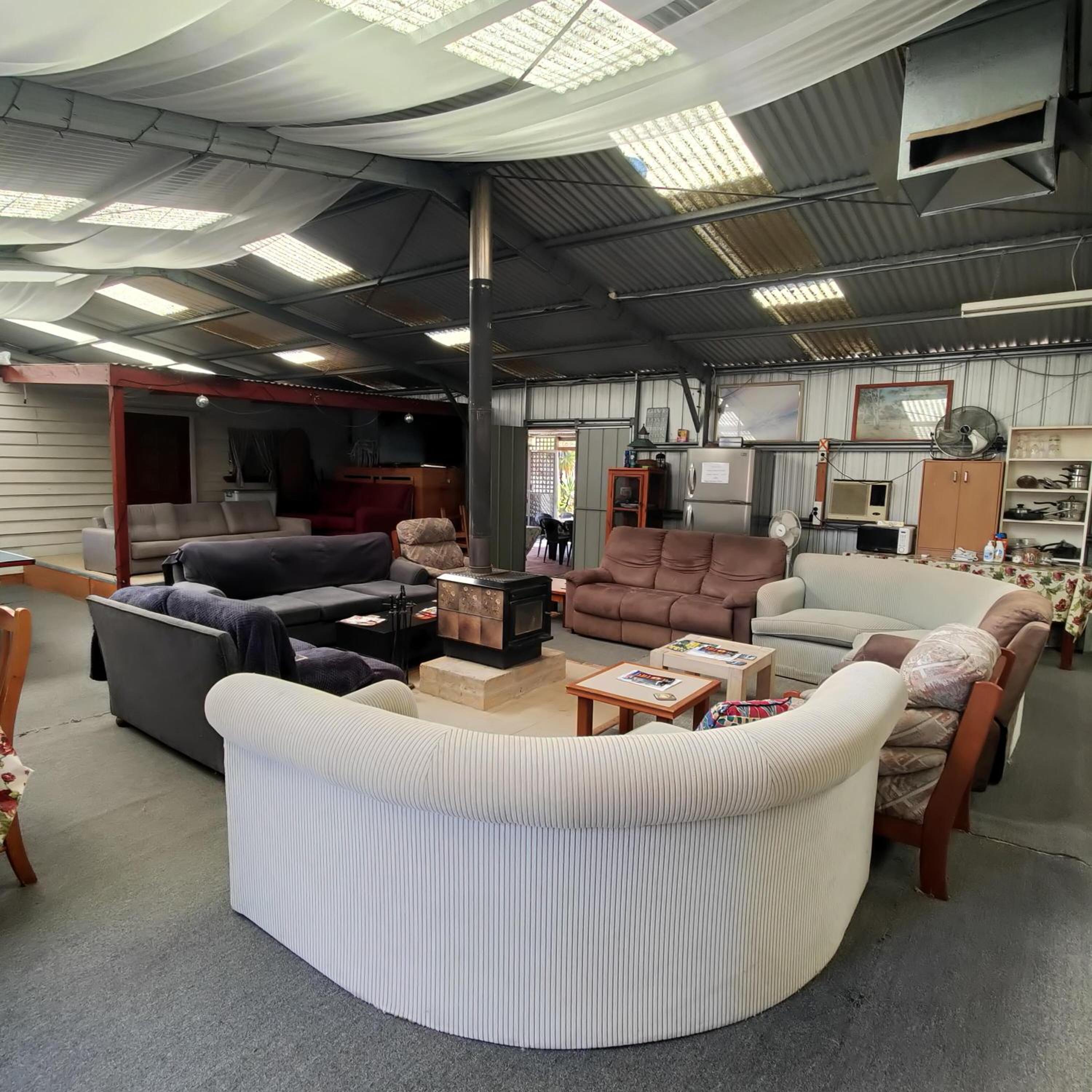 Inglewood Motel and Caravan Park Victoria