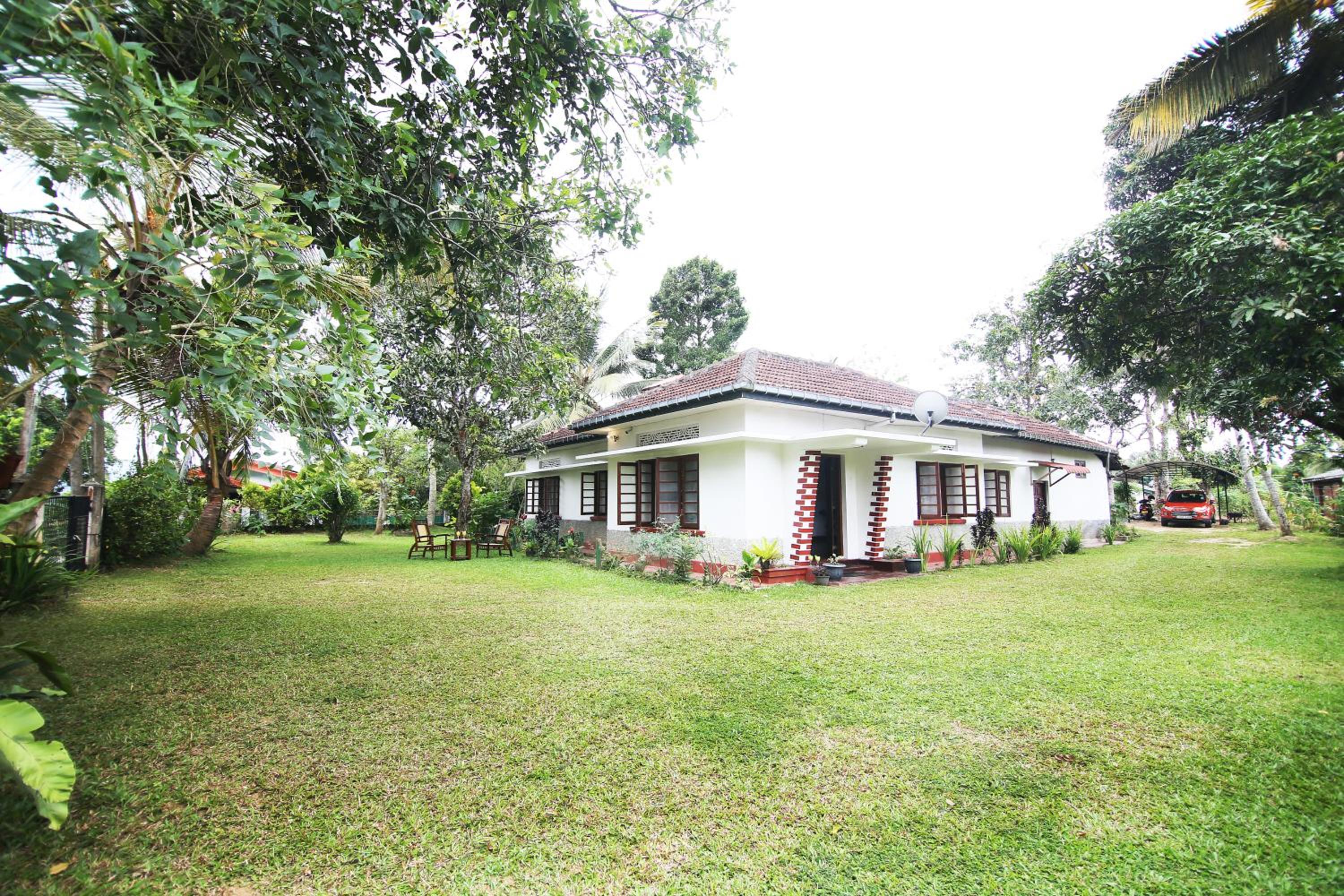 Lion Shade Tourist Bungalow - Sri Lanka Tourism Development Authority Licenced view 2