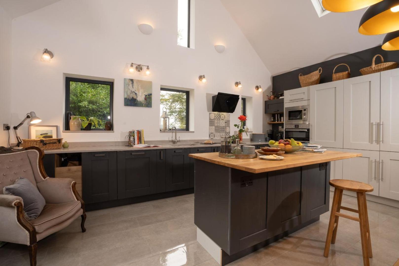 Beautiful Luxury one bedroom retreat in Far Sawrey view 2