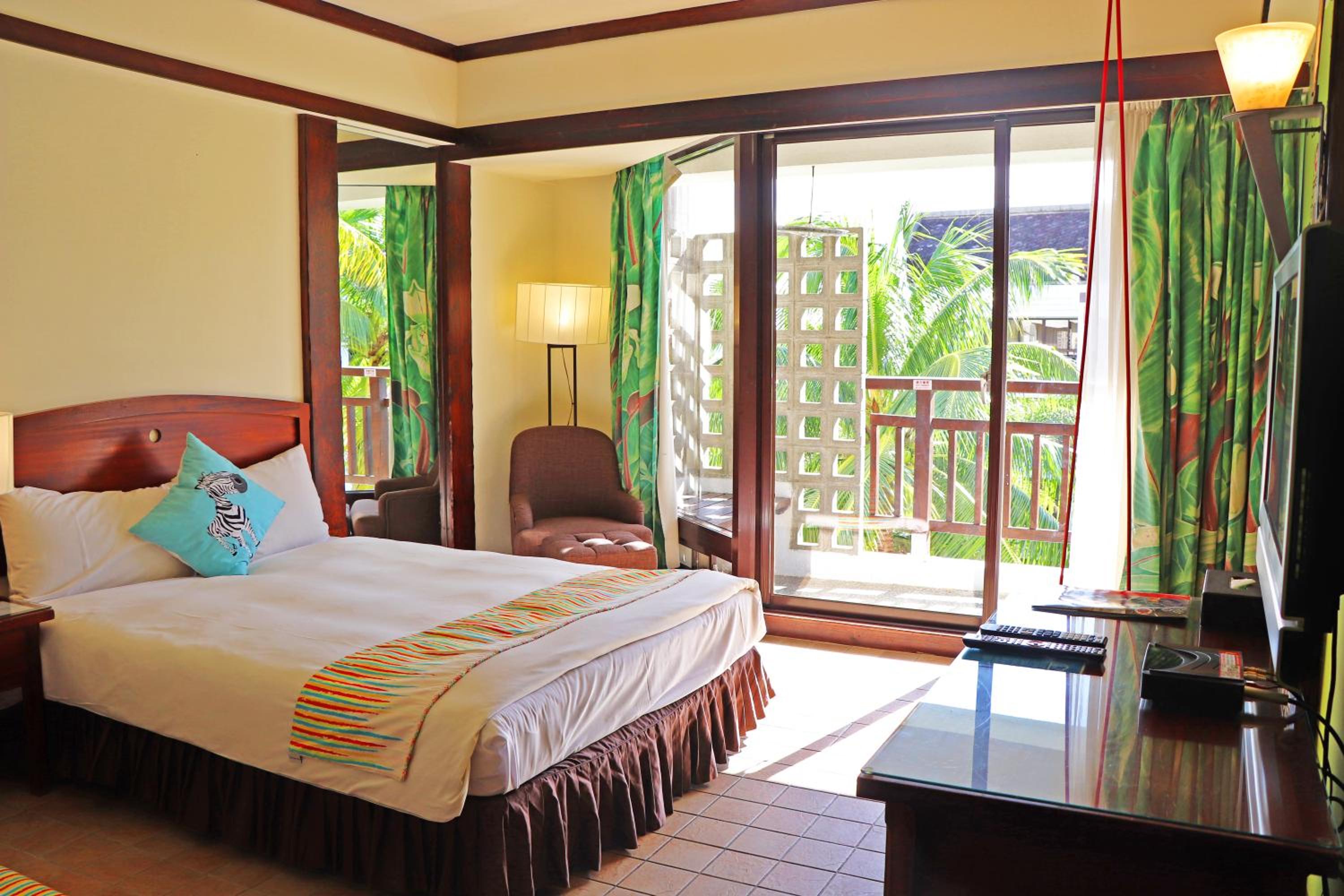 Yoho Beach Resort Kenting