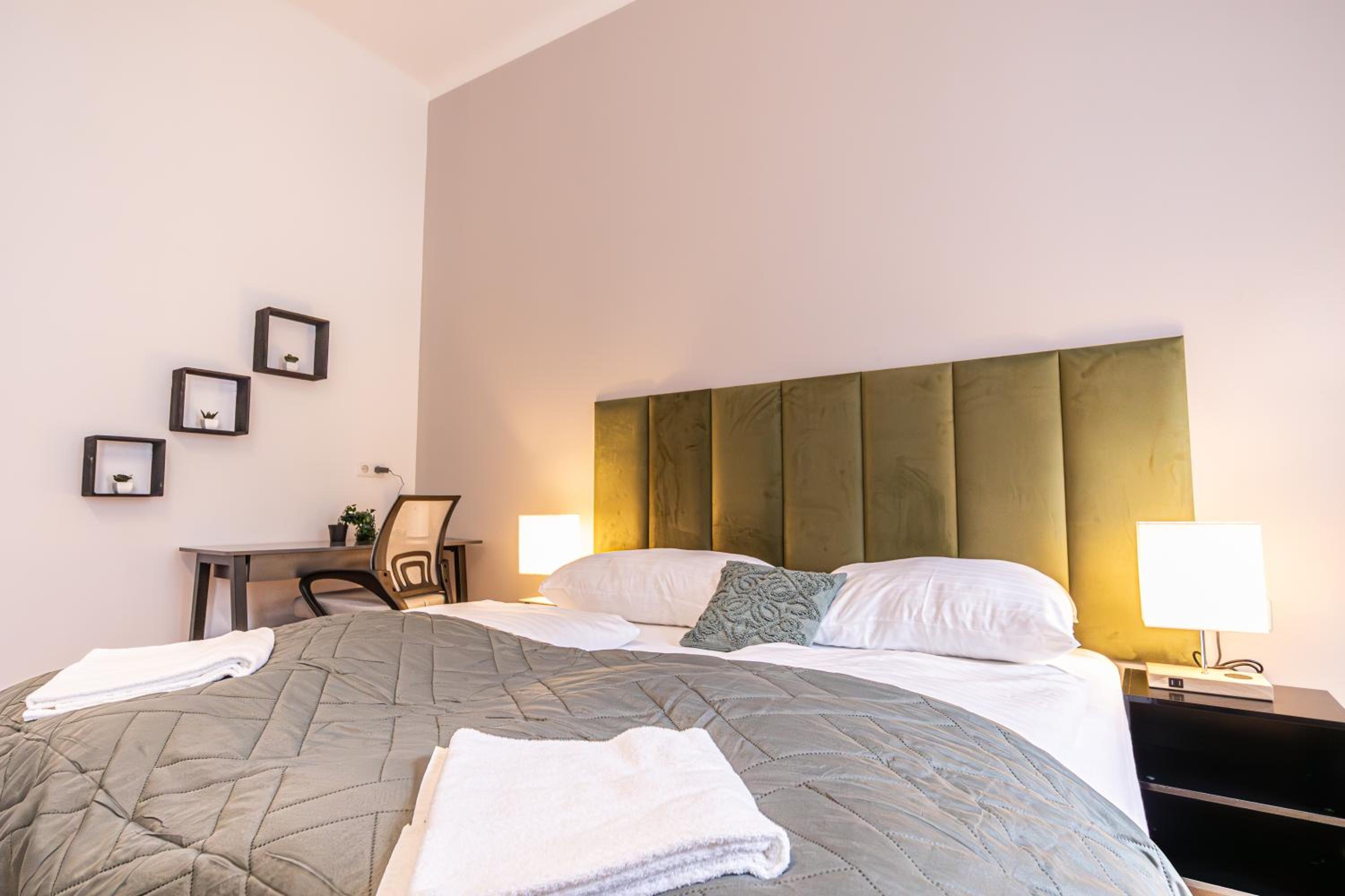 Comfortable 2-Bedroom Apartment in Vienna