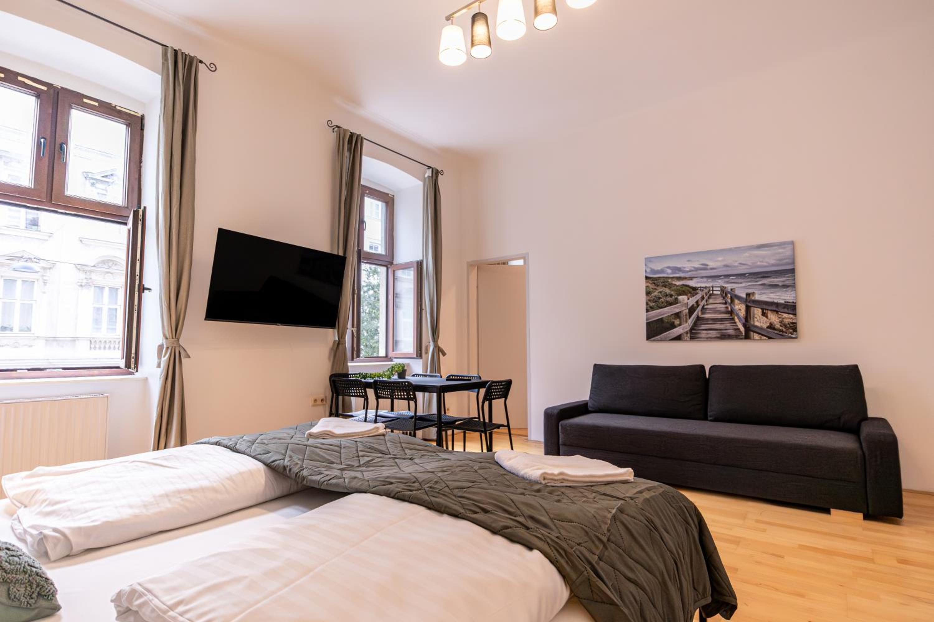 Comfortable 2-Bedroom Apartment in Vienna
