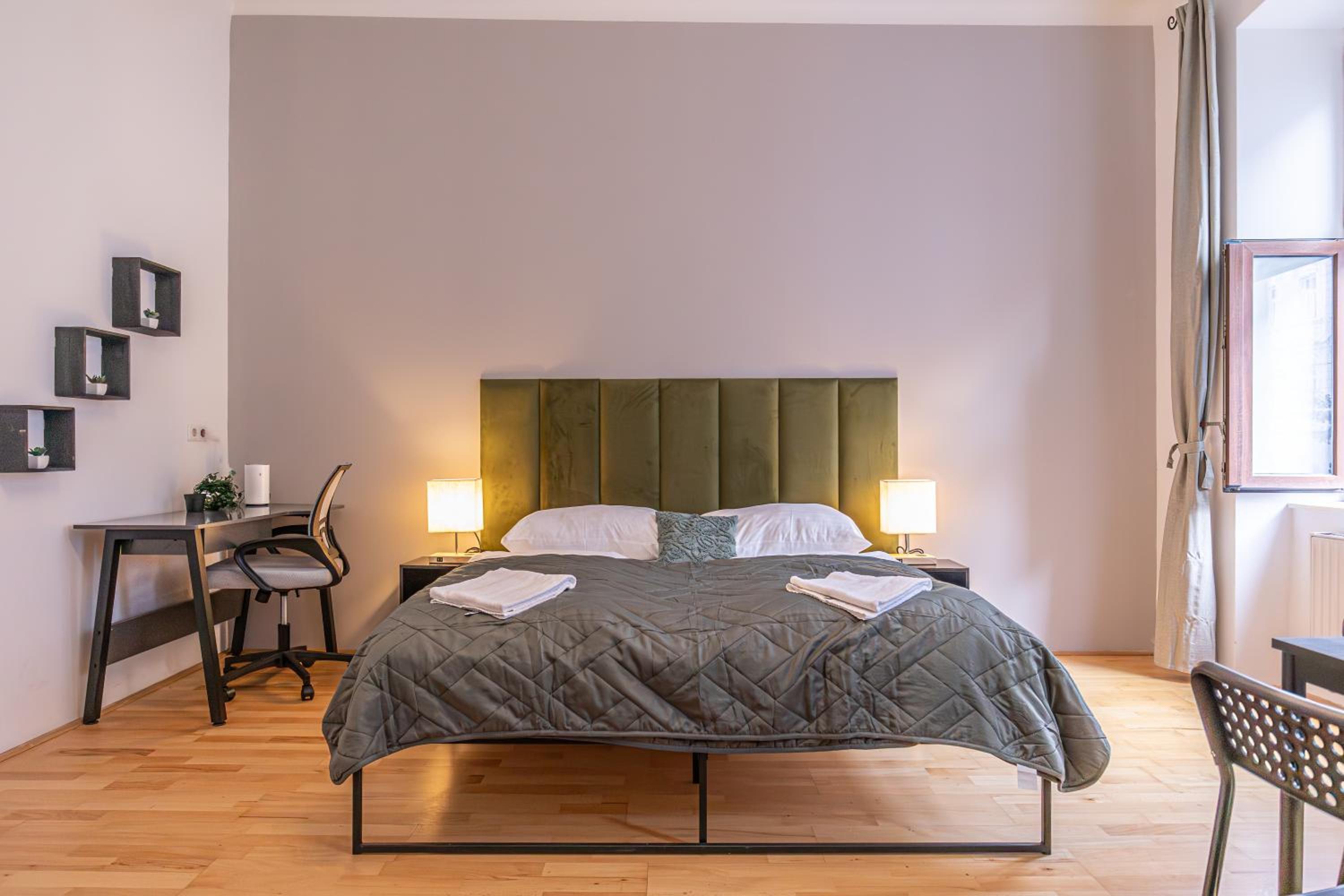 Comfortable 2-Bedroom Apartment in Vienna
