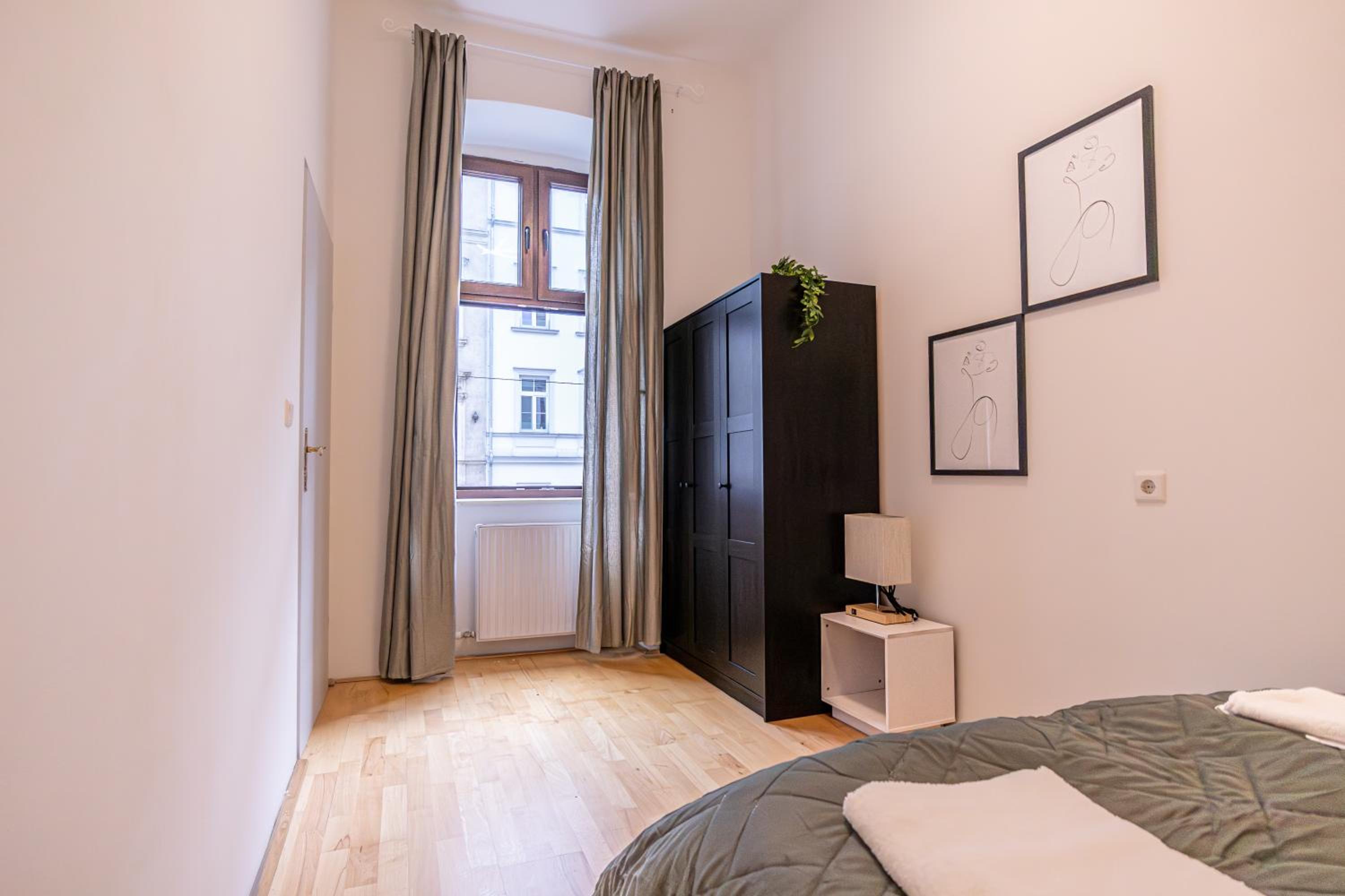 Comfortable 2-Bedroom Apartment in Vienna