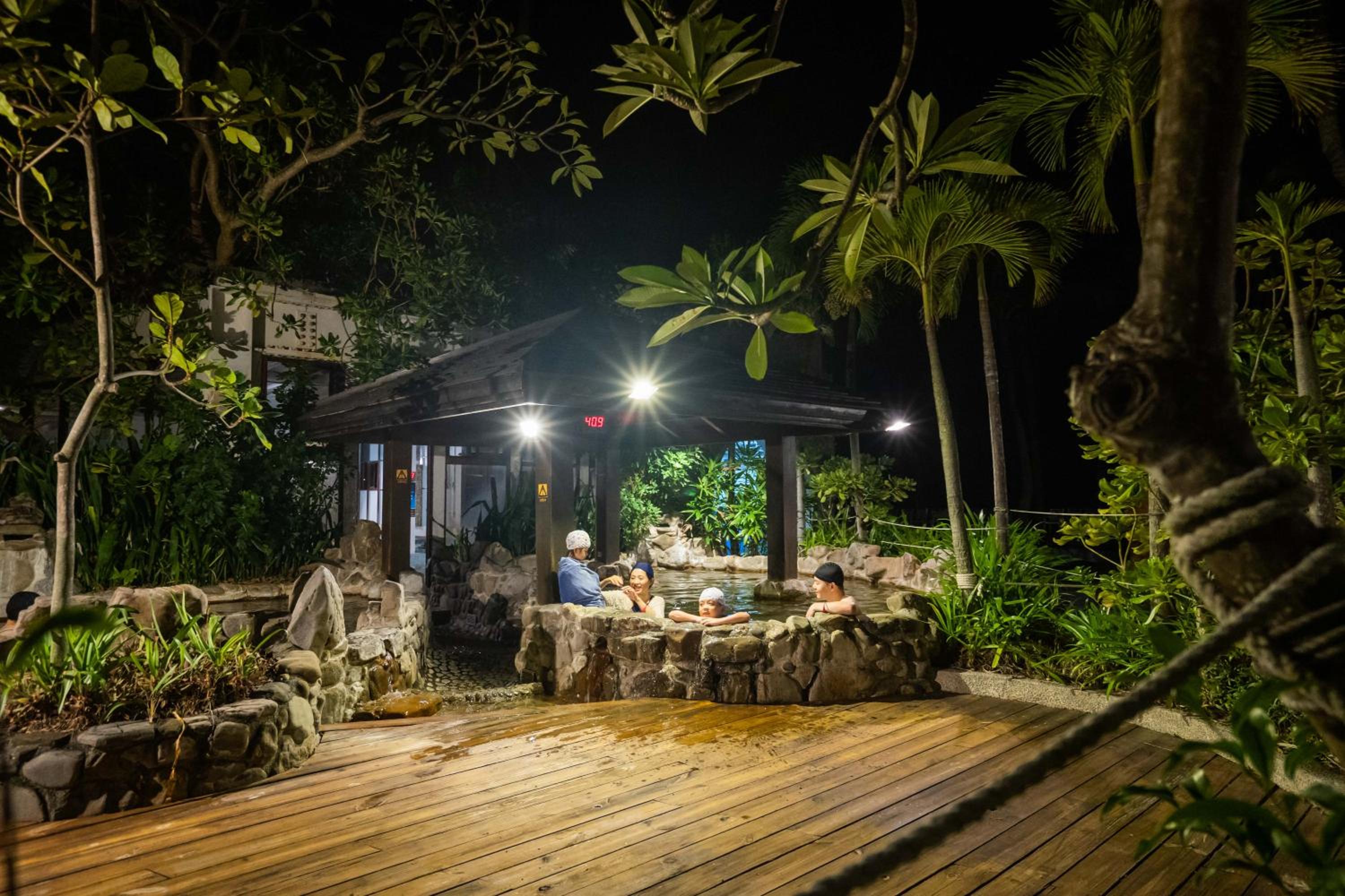 Yoho Beach Resort Kenting