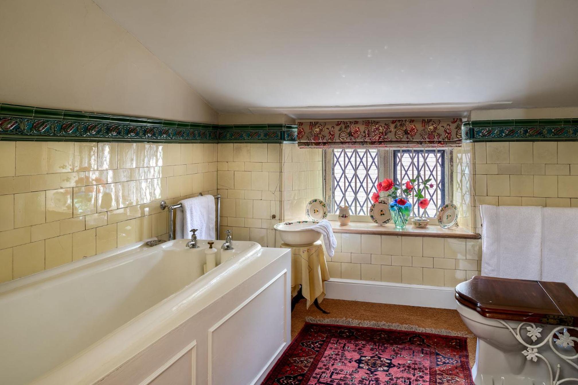Pentrehobyn Hall sleeps 18