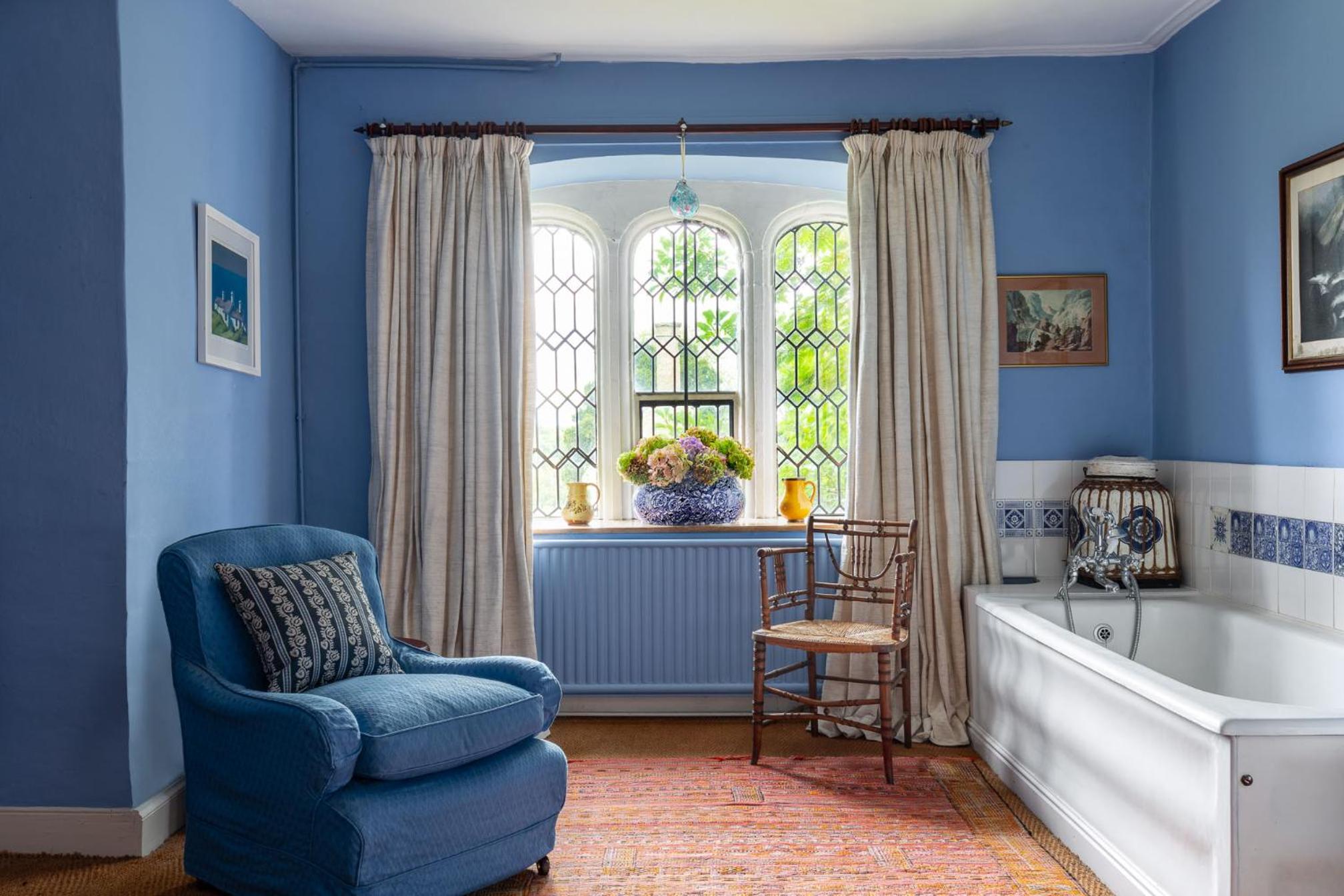 Pentrehobyn Hall sleeps 18
