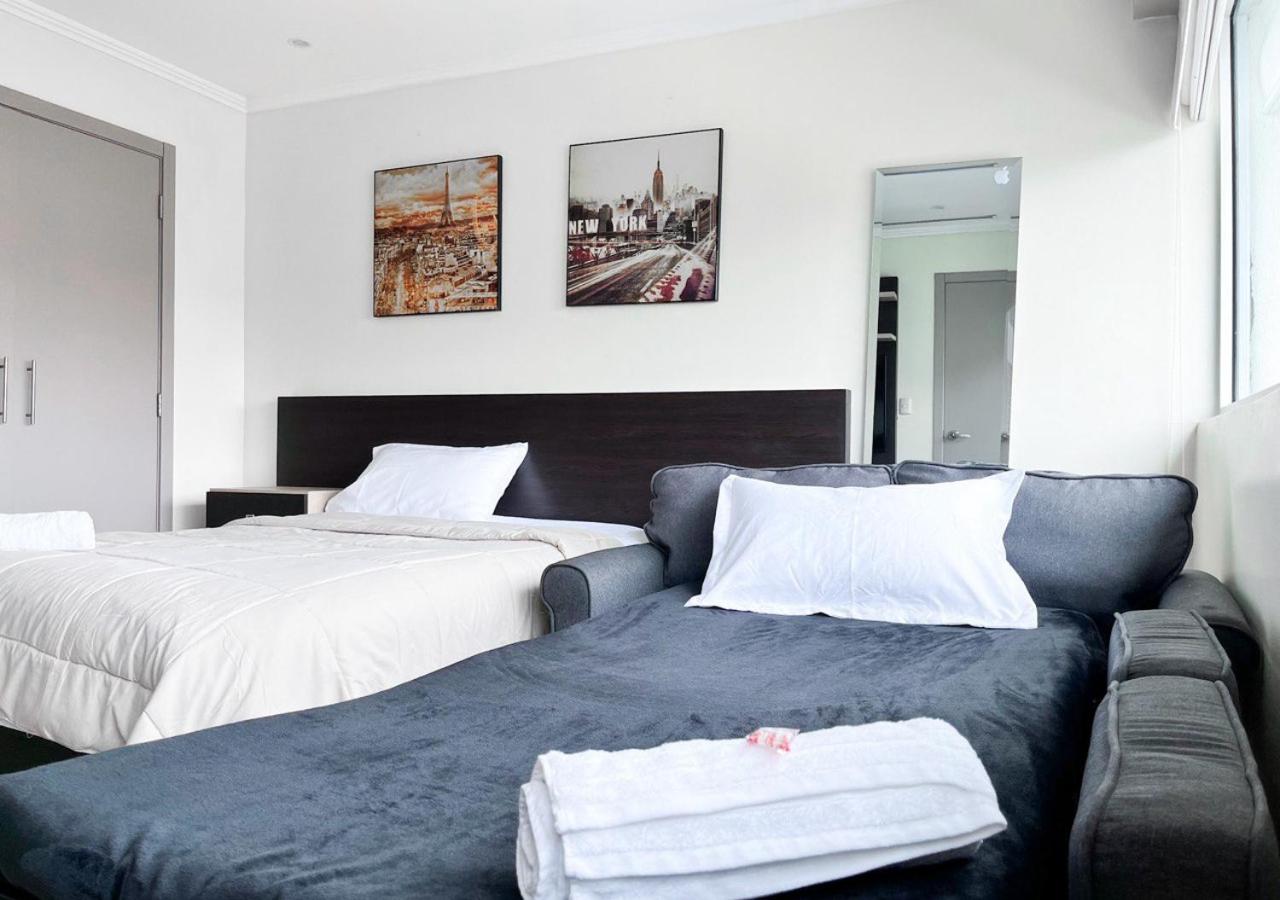 Suite elegante con piscina y jacuzzi - RiverFront 2 view 2